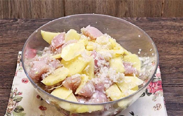 Курник із куркою та картоплею