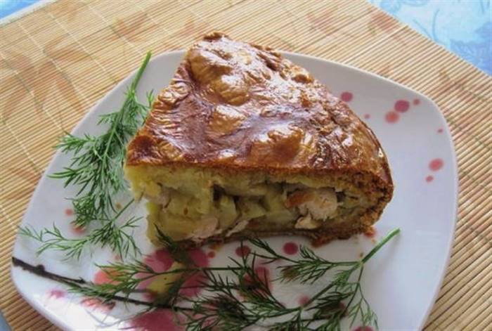 Курник із куркою та картоплею