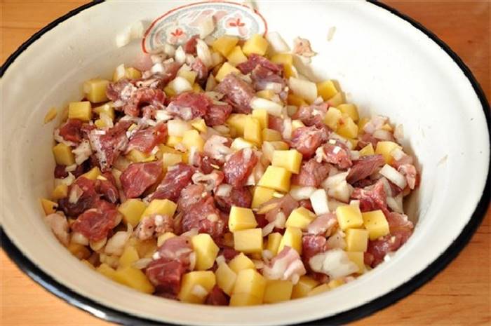 Курник із куркою та картоплею